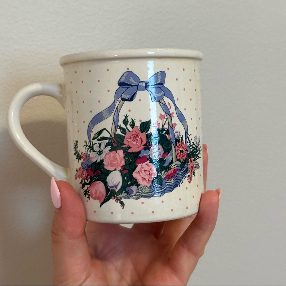 Floral Basket Ceramic Mug